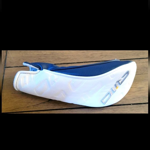 TaylorMade Blue Golf Club Headcover